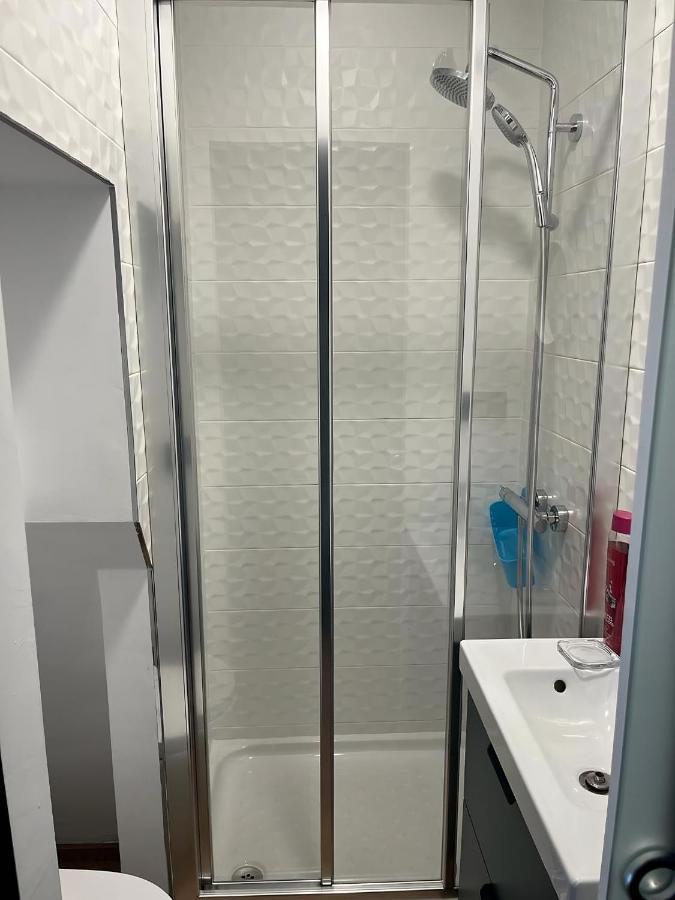 Apartamentos Living Sevilla Centro Maestranza Bagian luar foto