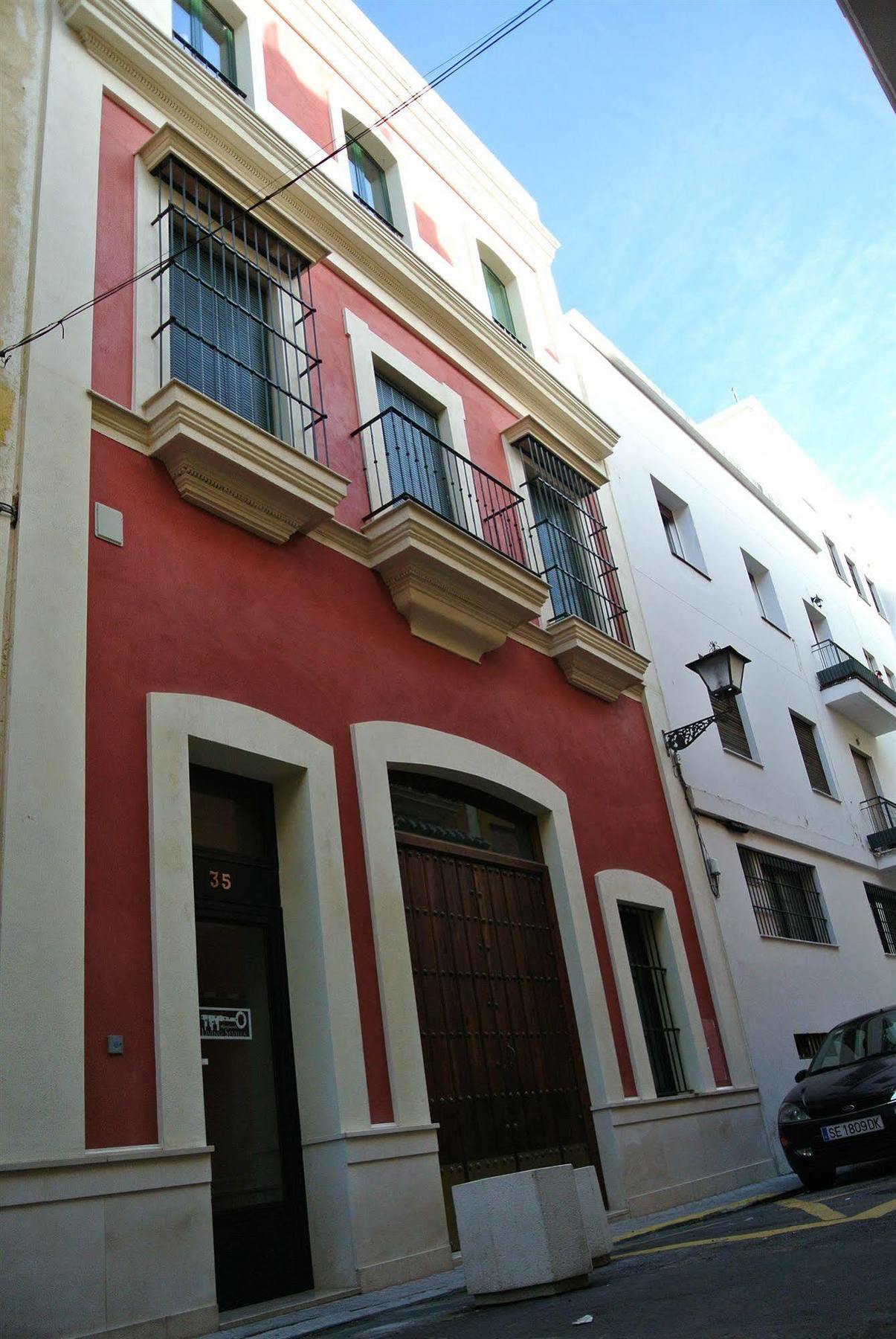 Apartamentos Living Sevilla Centro Maestranza Bagian luar foto